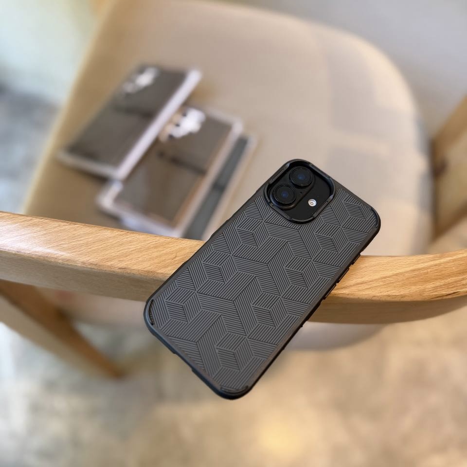 قاب  گوشی آیفون مدل hexa auard magsafe (black) کد T